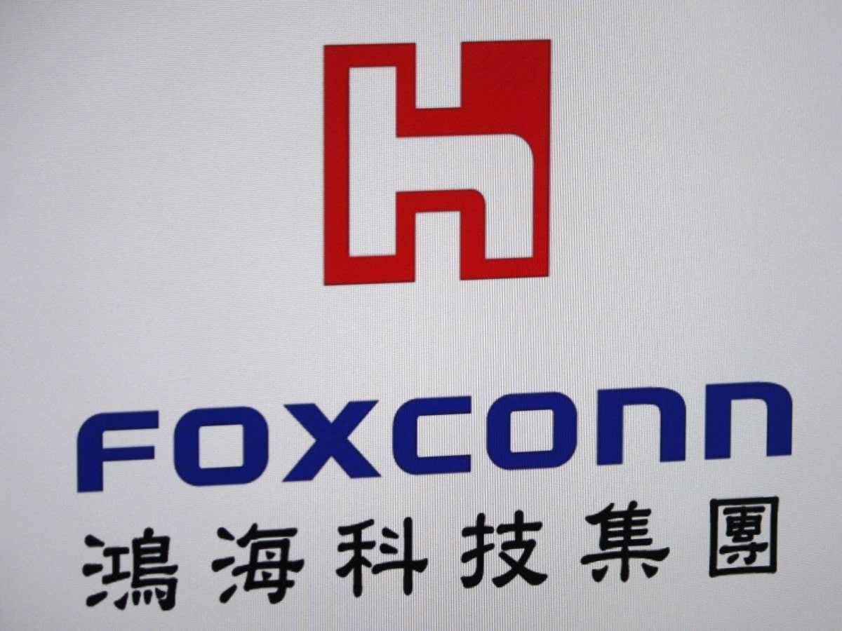 Foxconn Reportedly Readies Chip Fab in China