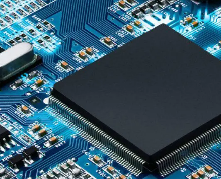 Integrated Circuits: Types and Advantages over Traditional Components