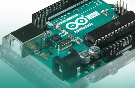 Integrated circuits vs microcontrollers -what are the differences