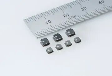 太阳诱电：实现3mm/4mm平方面尺寸绕线型铁氧体类功率电感器支持150℃高温工作