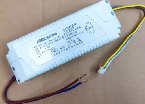 调光技术之巅！雷士照明携航顺硬核 HK32MCU 开启先享计划